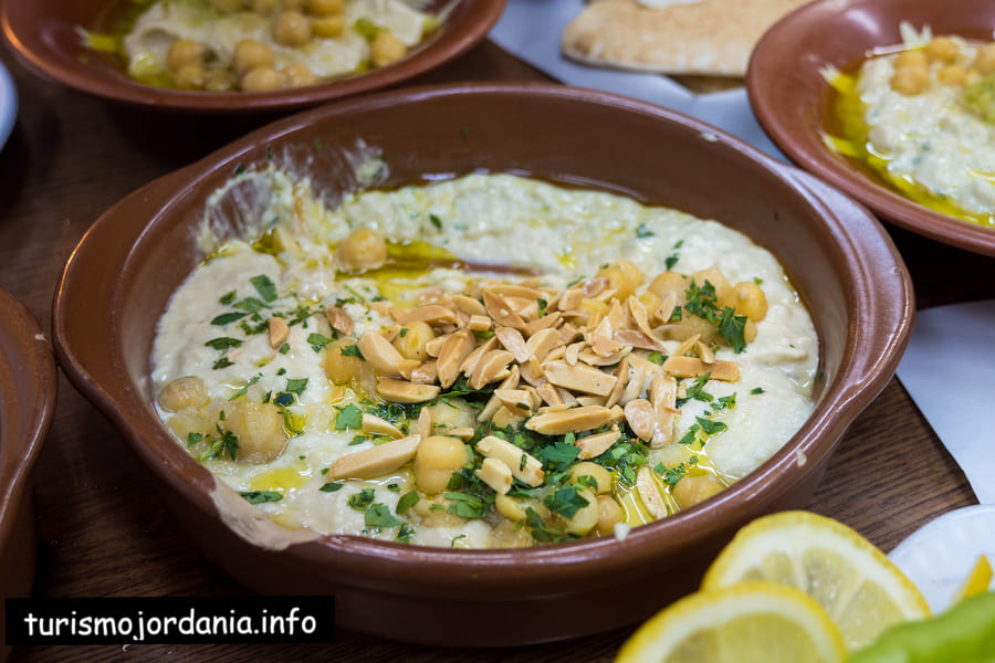 Fattet hummus jordania