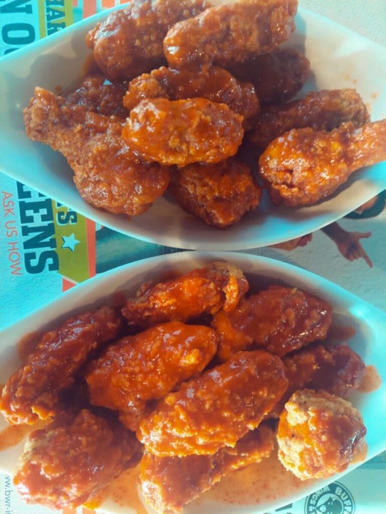 Las Mejores Alitas – Buffalo Wings & Rings