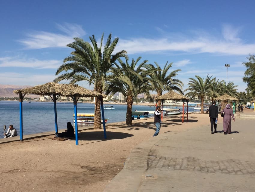 Recorre el Paseo Marítimo de Aqaba jordania