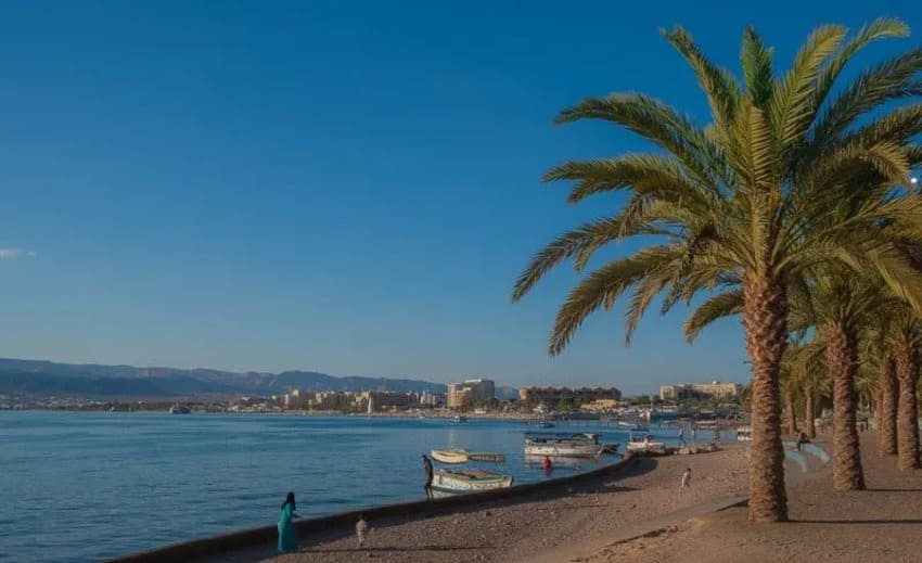 Recorre el Paseo Marítimo de Aqaba