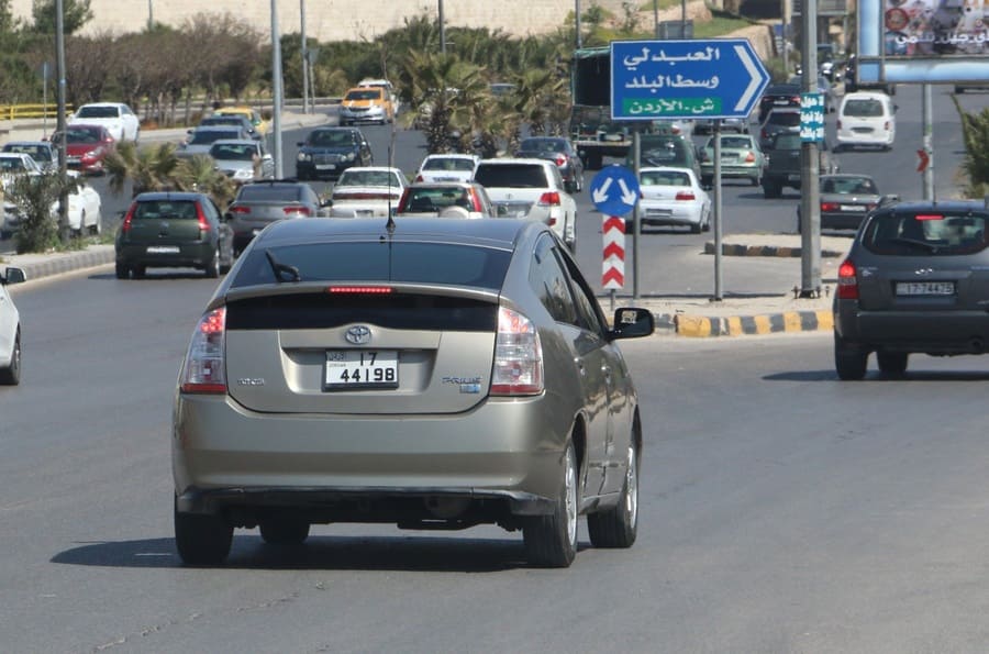 alquilar coche en jordania