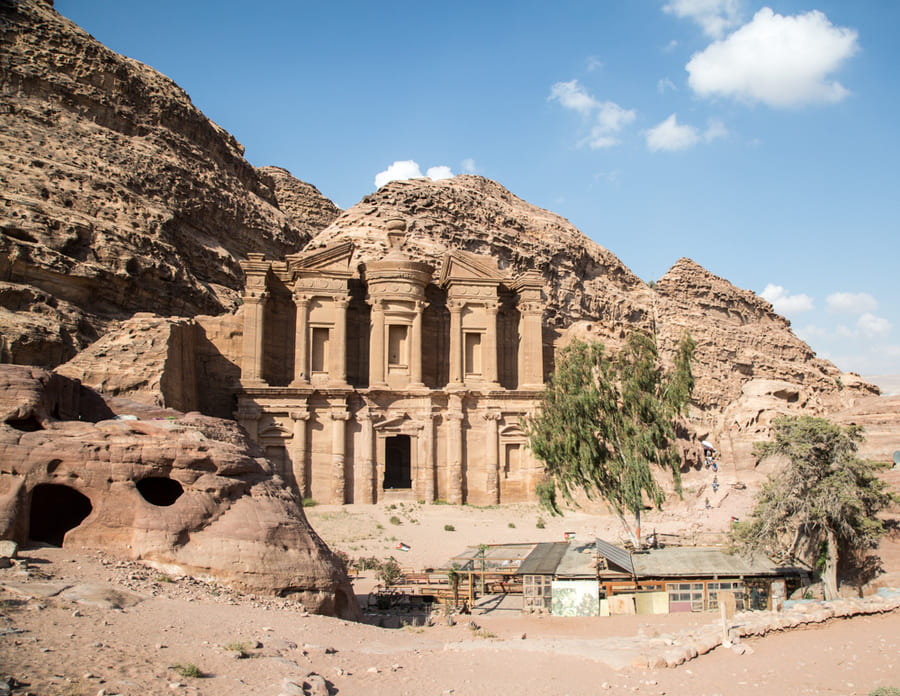 cuanto cuesta ir a petra jordania