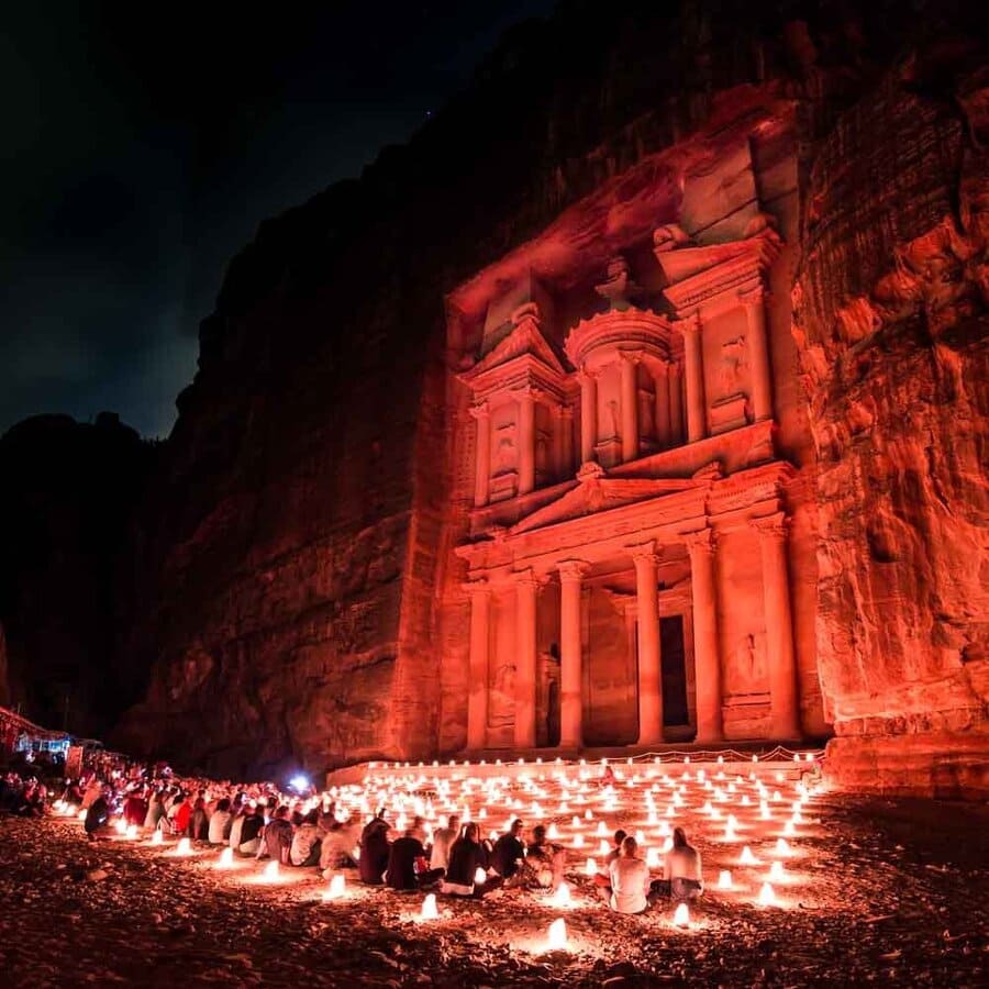 petra noche jordania